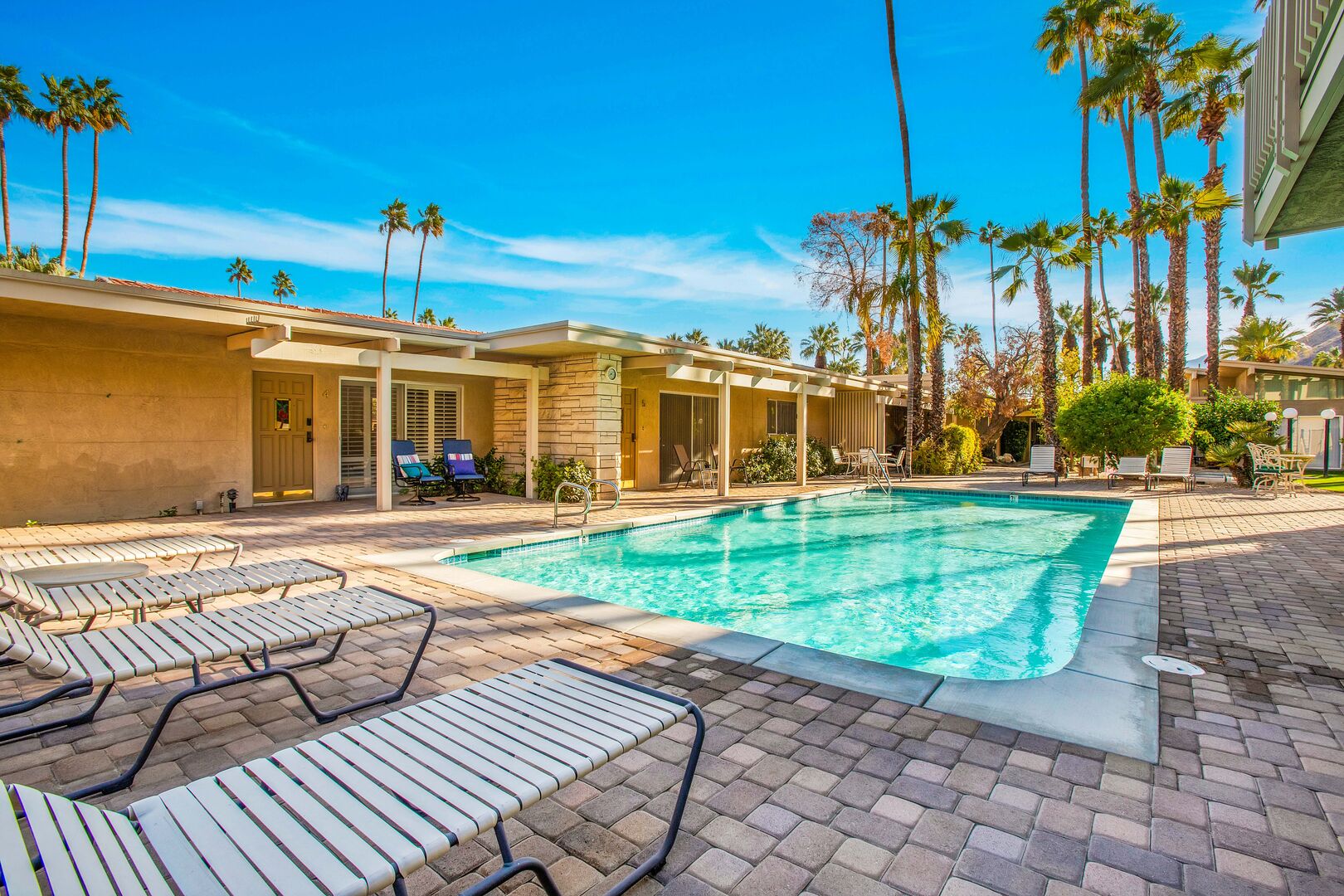 Booking Palm Springs Rentals